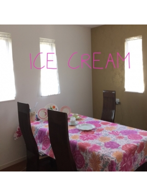 ICE CREAM（アイスクリーム）